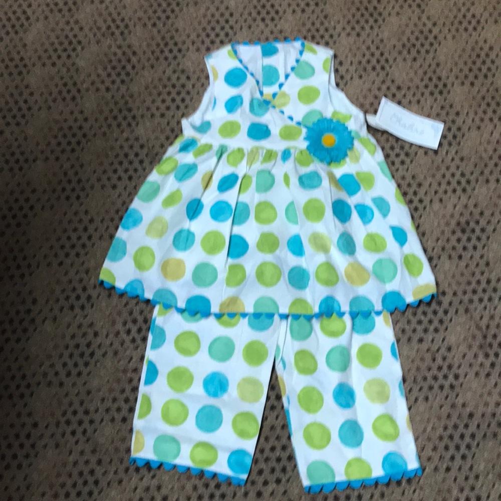 New with tags from Chabre’ pant set size 4